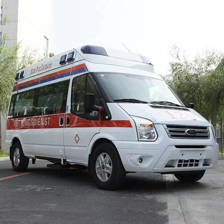 方城行动不便者长途救护车租赁：安全转运的核心注意事项​