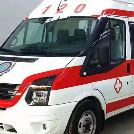 方城非急救护送病人转院租赁救护车的优缺点对比